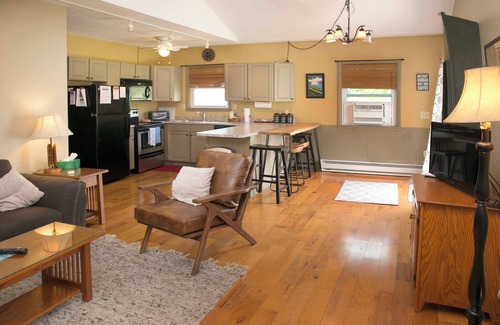 Bradford Cabina | Serenity on Lamoka, a perfect family cottage.