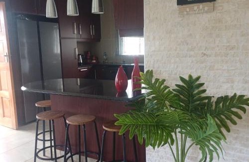 Elysium Apartamento | Serenity Ons Huisie by die See