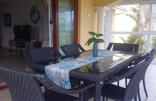 Elysium Apartamento | Serenity Ons Huisie by die See