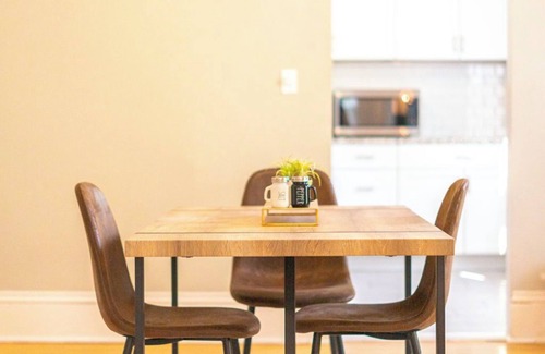 Corcoran Casa | Serenity place 2-bedroom home minutes from Minneapolis, AC, WiFi, pet friendly
