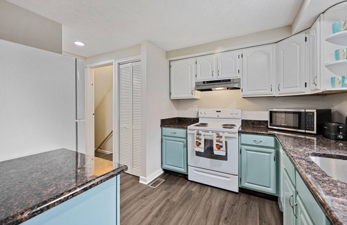 Annapolis Casa | Serenity Place in Annapolis- EV Parking