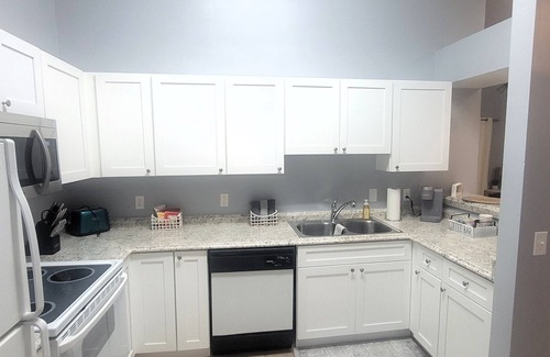 Gainesville Condominio | Serenity Retreat @ Celebration Pointe-Cozy, Relaxing and Updated 1 Bedroom Condo