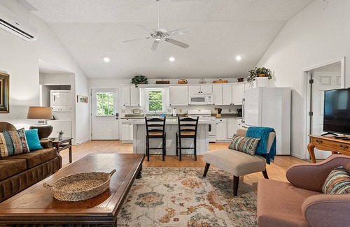 Cranberry Falls Casa | Serenity Retreat - Peaceful, Pet Friendly Escape, Kids Ski Free!