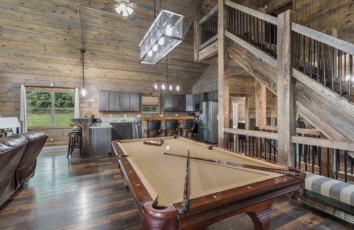 New Plymouth Casa | Serenity Ridge 6 Br Sleeps 16 Pool Hot Tub