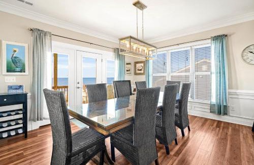 Oak Island Casa | Serenity Sands Beach Retreat