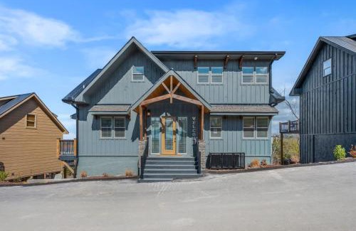 Sevierville Casa | Serenity Shores Lodge