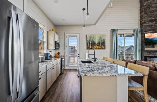 Sevierville Casa | Serenity Shores Lodge