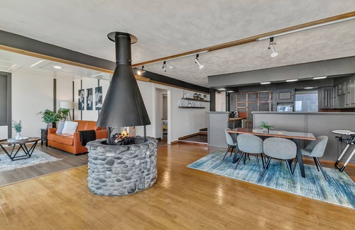 South Colby Casa | Serenity Sound: Enchanting & tranquil 3-bedroom waterfront escape amazing views