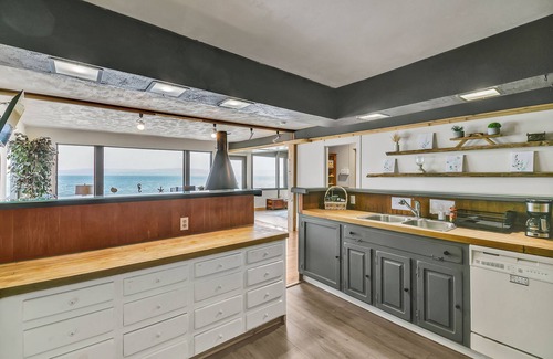 South Colby Casa | Serenity Sound: Enchanting & tranquil 3-bedroom waterfront escape amazing views