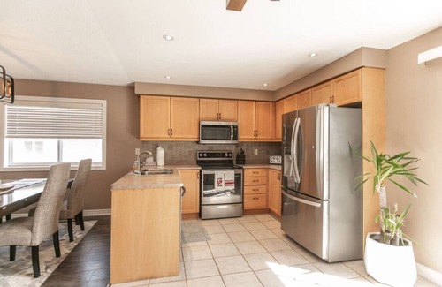 Barrie Casa | Serenity & Style: 4BR w/ Hot Tub, BBQ & Fire Table