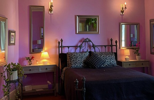 Hawi Casa | Serenity Suite @ Vibrant Vegan Guesthouse / alcohol-free & smoke-free