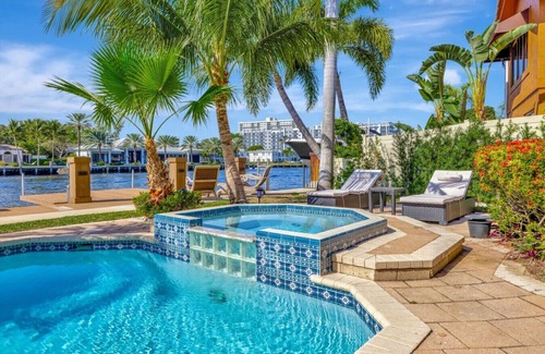 Bel Air Villa | Serenity Villa Water View