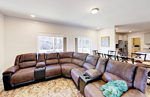 Weaverville Casa | Serenity Views Luxury: ¡a 15 minutos de Asheville, Weaverville, Parkway y Golf!