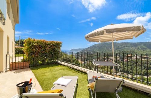 Alassio Apartamento | Serenity with swimming pool and parking in Alassio