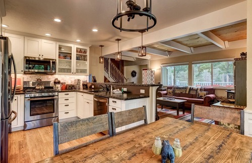 North Upper Truckee Casa | Serenity Woods - Game Room & More!