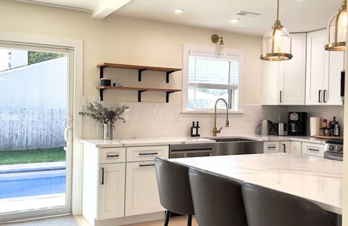 South Seaville Casa | Serenity Oasis-Pool Haven,8 min to Sea Isle city!