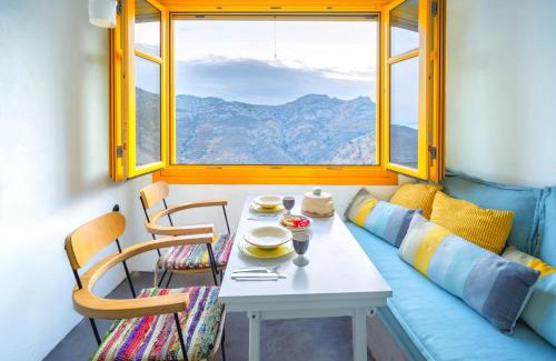 Serifos Casa | Serifos 1890 cliff house