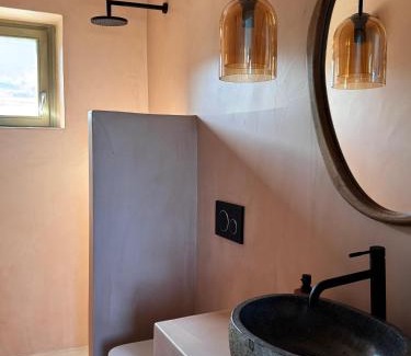 Ramos Villa | Serifos Bliss