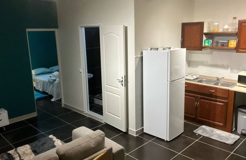 Kourou Cama Y Desayuno | Sermie T2 with swimming pool