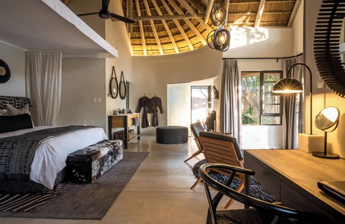 Thorny Bush Game Reserve Cabina | Serondella Safari Lodge