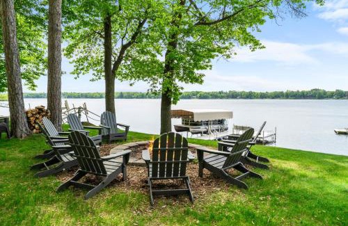 Crosby Casa | Serpent Lake Getaway