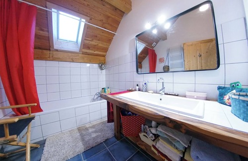 Chorges Chalet De Esquí | Serre-Ponçon mountain chalet, large plot of land