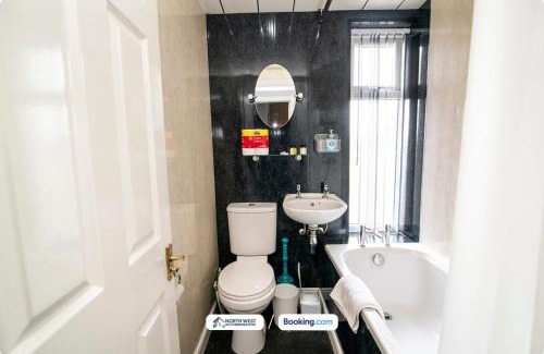 Bolton Casa | Serviced 2BR Home in Bolton Near Manchester