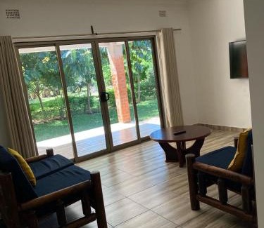 Lusaka Apartamento | Serviced apartment (3 bedrooms)