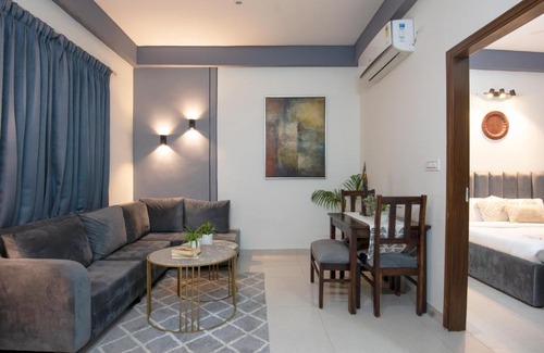Gurugram Hotel | Serviced Apartment near Medanta by BedChambers