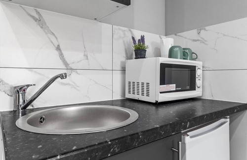 London Borough of Hounslow Apartamento | Serviced Ensuite Room Feltham Heathrow London Tw13