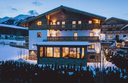 Kaprun Chalet De Esquí | Serviced Luxury Chalet Evi