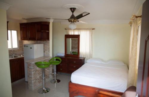 Corales del Sur Apartamento | Serviced Studio with Kitchen Las Americas Airport
