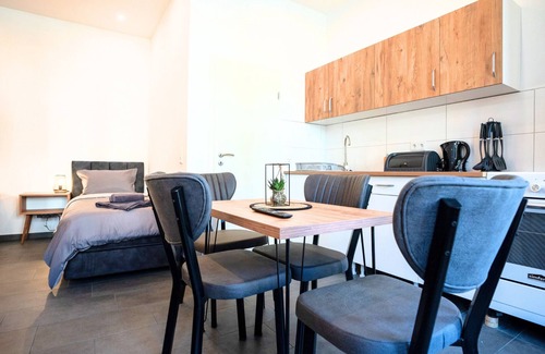 Hochlarmark Apartamento | Serviceroom24 - Apartment 2 in Recklinghausen High WLAN - TV - 24-7 check-in