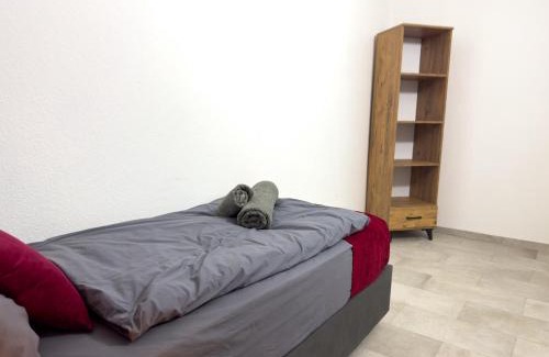 Hochlarmark Apartamento | Serviceroom24 - Apartment 6 in Recklinghausen Hoch WLAN - Smart-TV - 24-7 Check-in und Küche