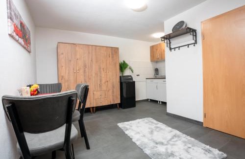 Konig Ludwig Apartamento | Serviceroom24 - Apartment 1 in Recklinghausen WLAN - Smart-TV - 24-7 Check-in und Küche