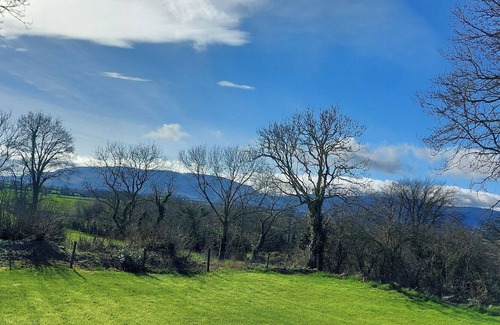 Killotteran Otro | Seskin Farmhouse on a working Dairy Farm