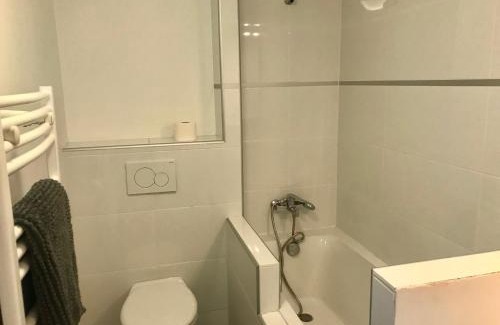 Sete Villa | Sete Villa Le Gabanon piscine et 1ere etang
