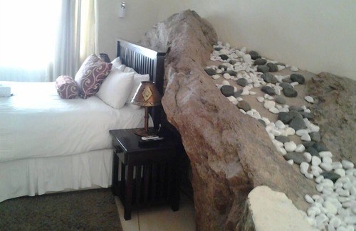 Bulawayo Cabina | Sethule Lodge