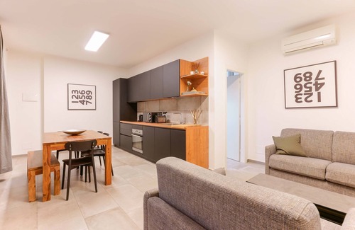 Historic Center Apartamento | Sette Chiese Apartment