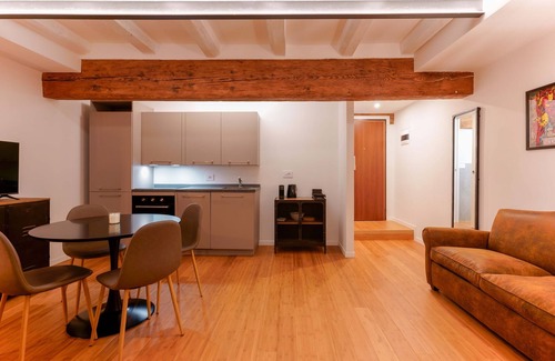 Historic Center Apartamento | Sette Chiese Apartment