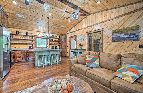 Golden Cabina | ‘Setting Sun’ Eagletown Gem - Private River Access