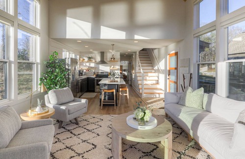Tracy City Cabina | Settle Down at The Retreat at Water's Edge