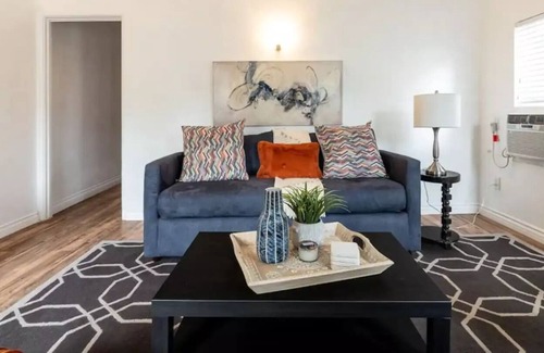 Downtown Redlands Casa | Settle in for a Month · Cozy Comfort Awaits!