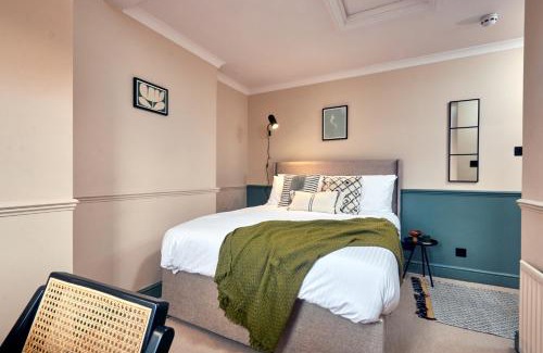 Winchester Apartamento | Settle in Winchester - Stylish Self Check-In Rooms