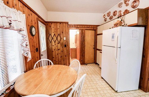 Maple City Cabina | Settler's Inn Gran lugar para relajarse en el condado de Leelanau
