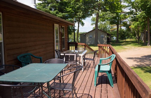 Deerwood Casa | Casa de siete dormitorios en Turtle Lake, con capacidad para 24 personas