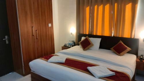 Ramnagar Complejo | Seven Corbett