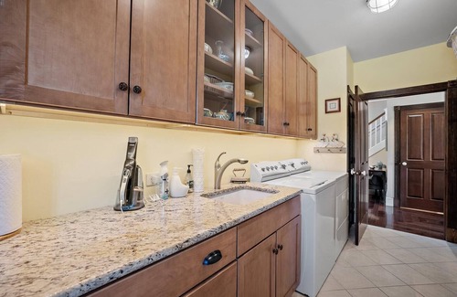 Meredith Casa | Seven Gables Farm! Gorgeous home near Lake Waukewan!
