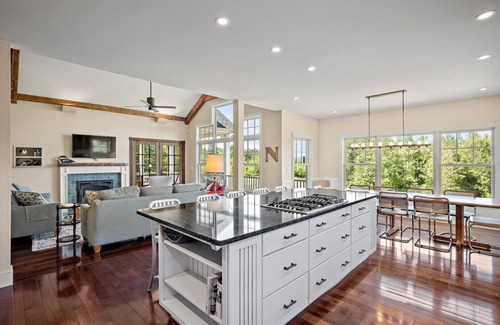 Meredith Casa | Seven Gables Farm! Gorgeous home near Lake Waukewan!