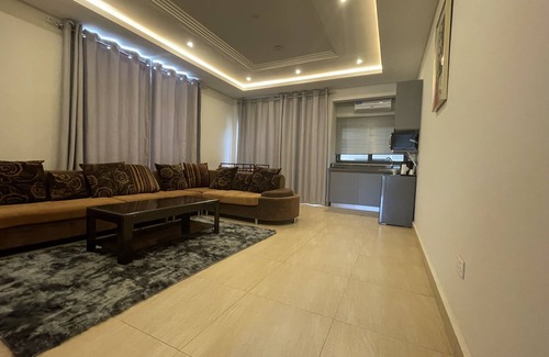 Brusubi Apartamento | Seven Heaven Plaza